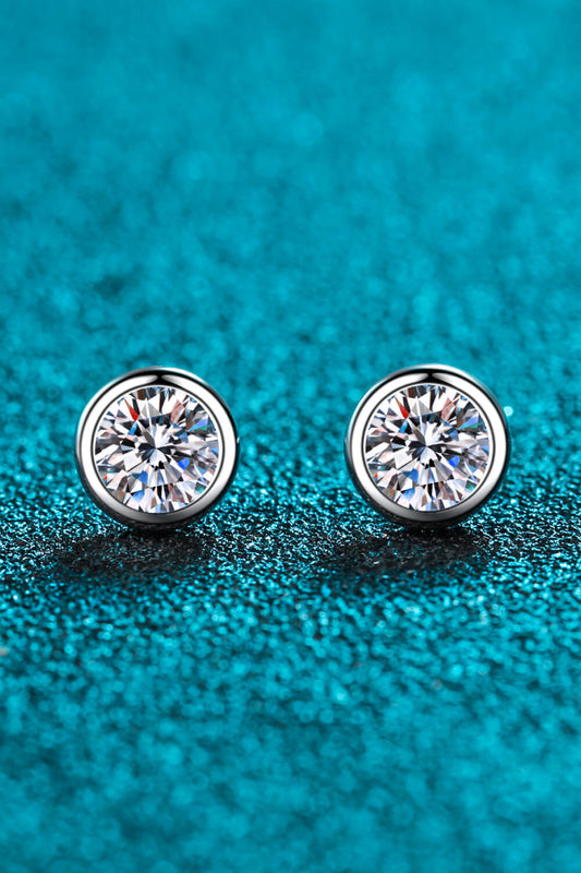 Trendsi Handcrafted Moissanite Earrings with Sparkling Round Stones for Elegant Style